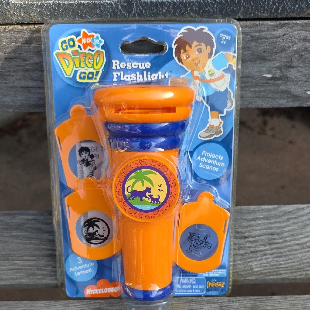 Nickelodeon Go Diego Go! Blue and Orange Adventure Flashlight